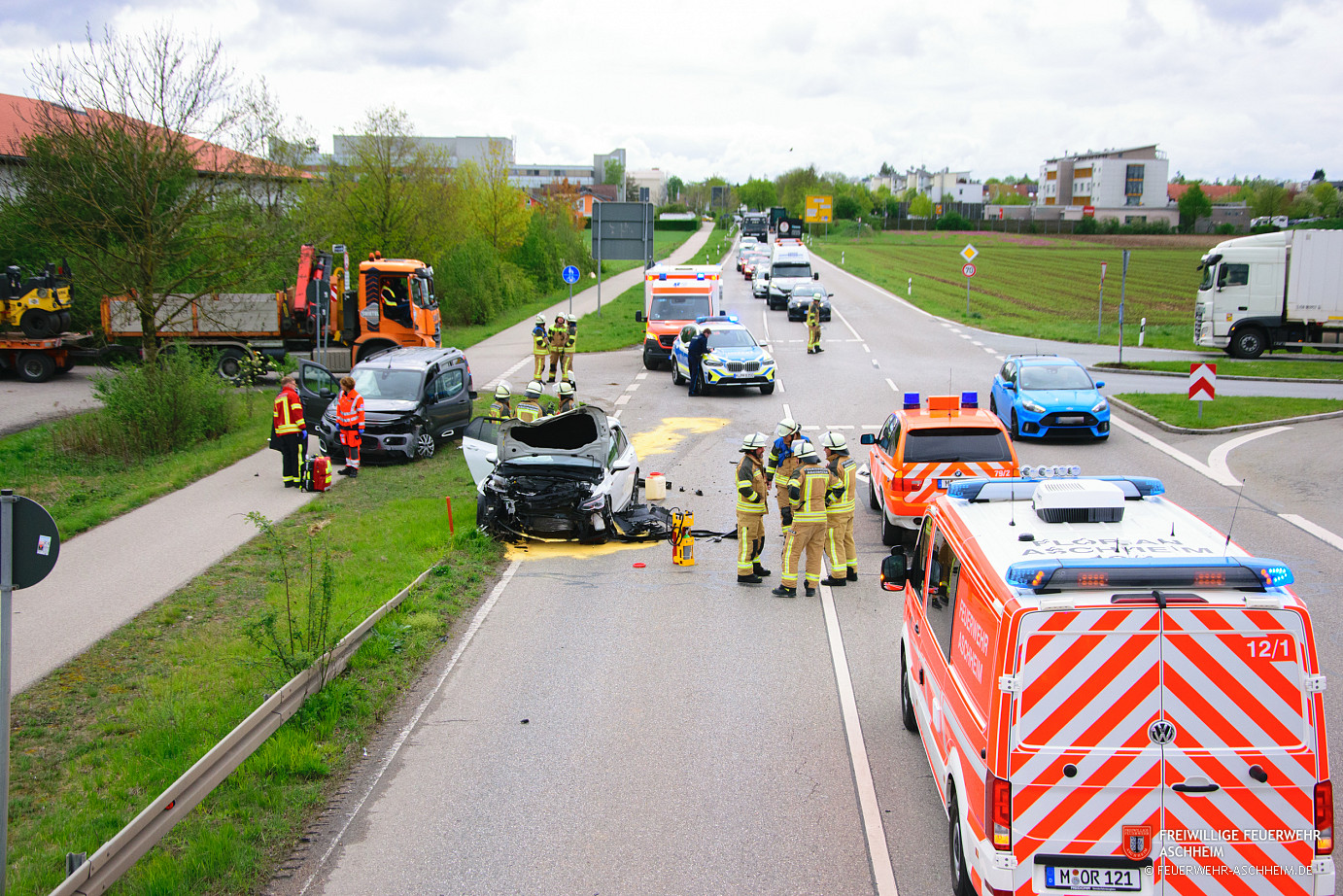 Technische Hilfe THL 2 VU mehrere PKW