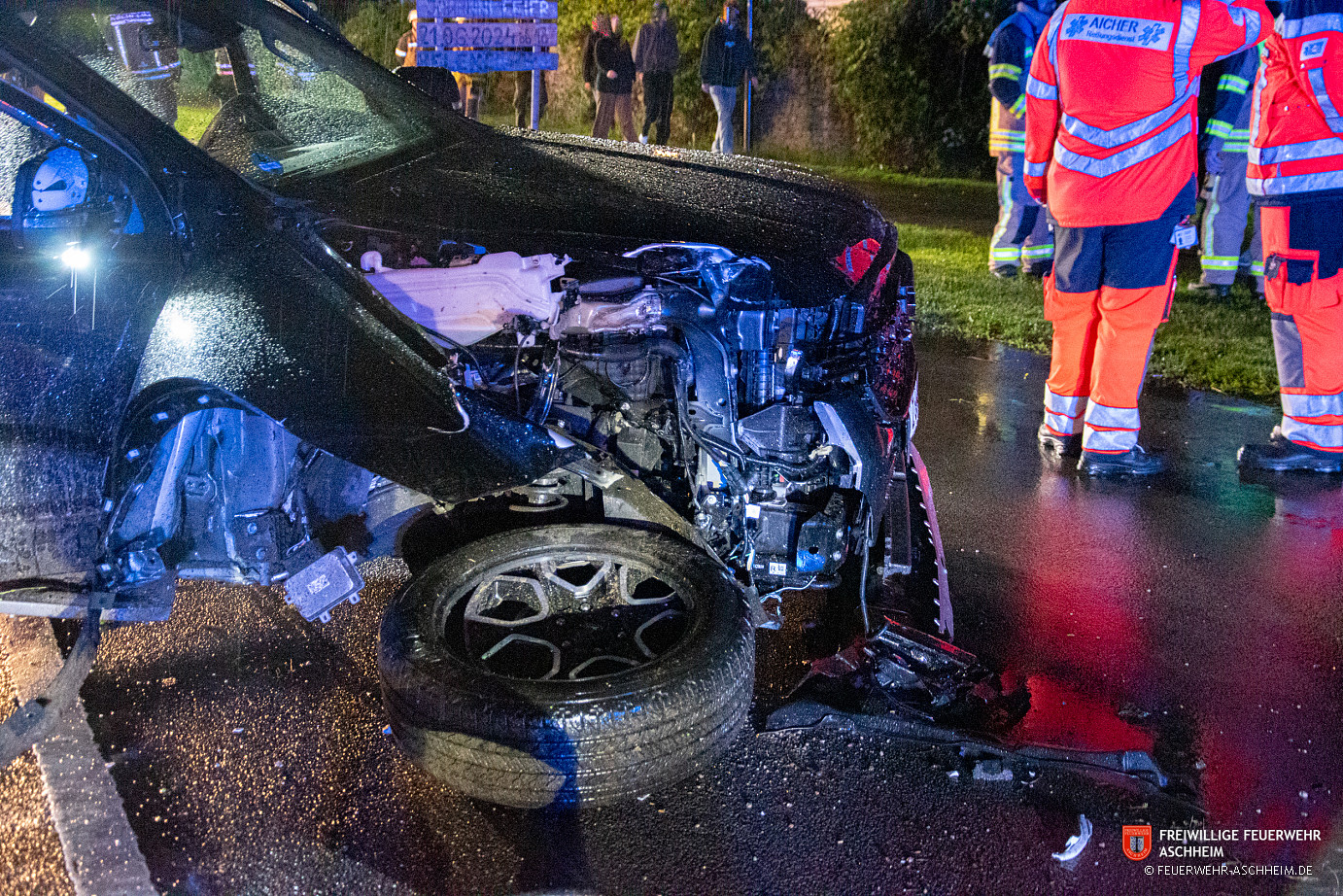 Technische Hilfe THL 2 VU LKW / Bus (leer), ohne eingeklemmte Person