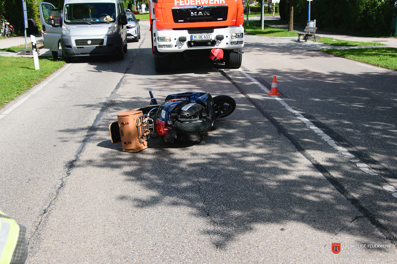 Technische Hilfe - THL 1 klein Straße reinigen