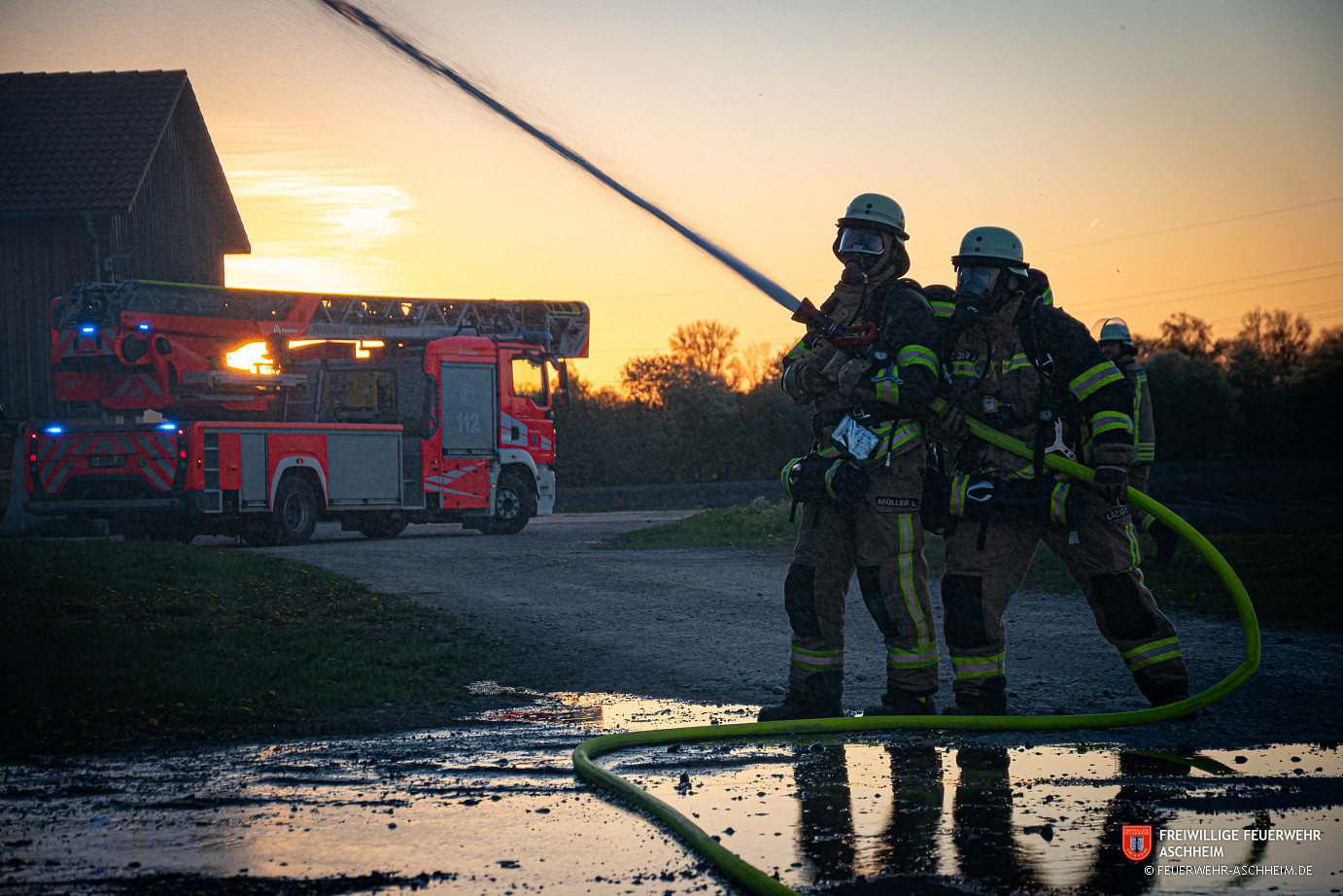 Technische Hilfe - THL 1 klein Straße reinigen